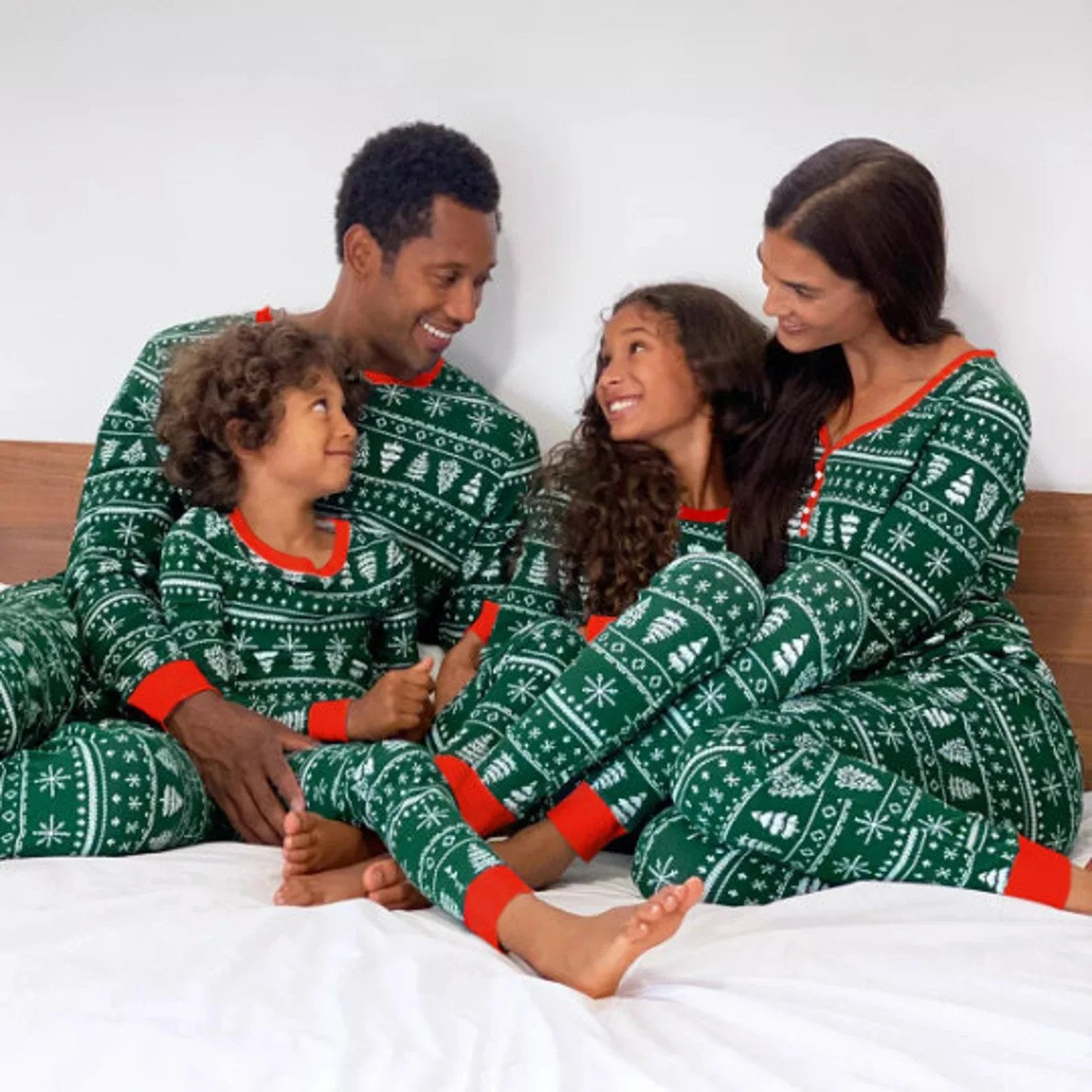 Snowman Cute Family Pajamas For Christmas Feeling Frosty Green